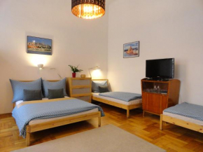 Astoria Center 8 Budapest